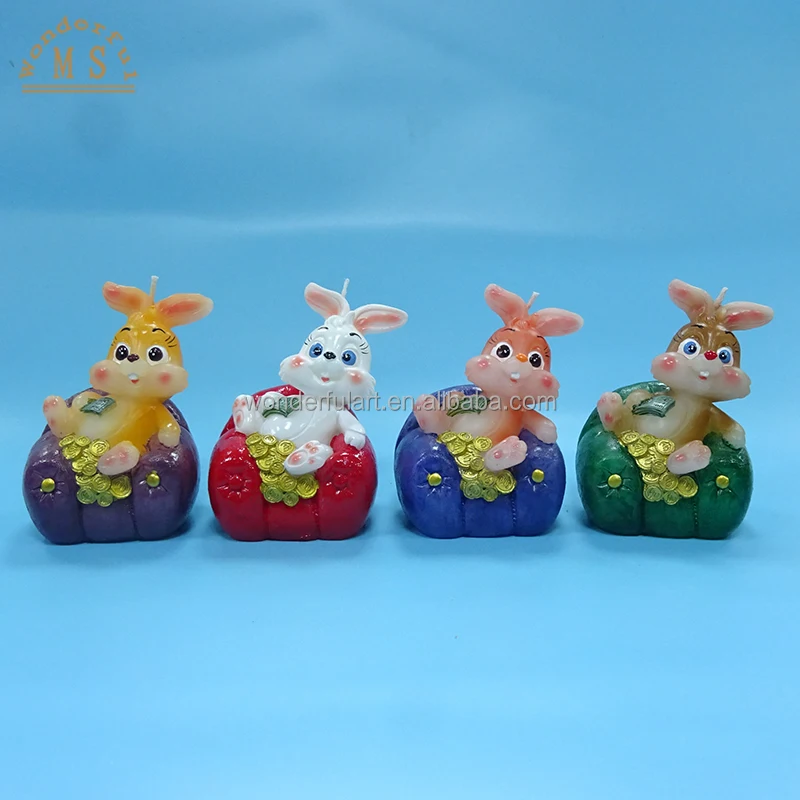 Factory price home decorative scented candles rabbit paraffin wax animal candle promotion handmade wedding decorations