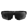 Negro con lentes grises.