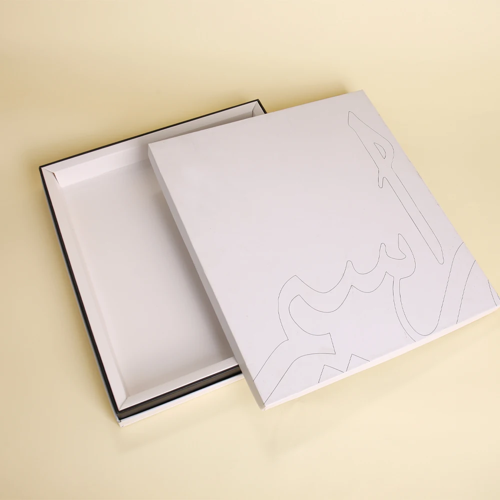 Boîte d'emballage pour vêtements personnalisable en carton rigide avec insert pliant en papier et couvercle haut et bas imprimé avec logo