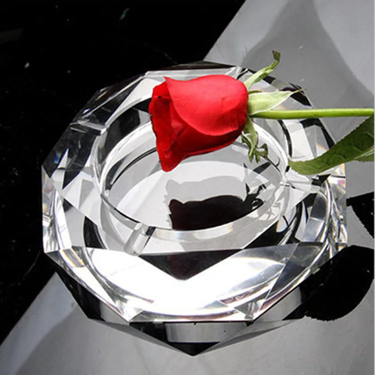 Crystal ashtray customized with your logo shinning luxury for hotels home decoration nice gift supplier