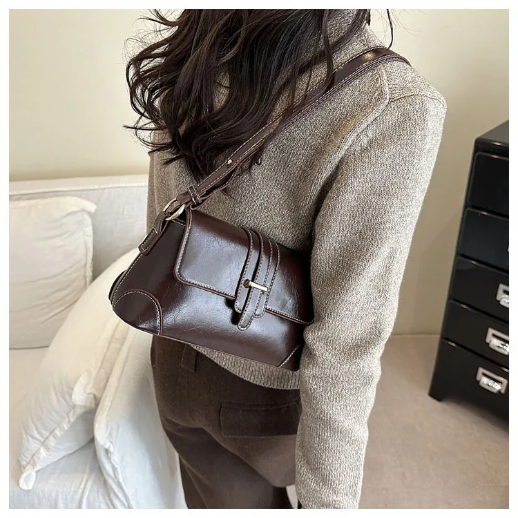 Women's Fashion Autumn Waterproof PU Leather Shoulder Bag with Letter Pattern for Daily Use