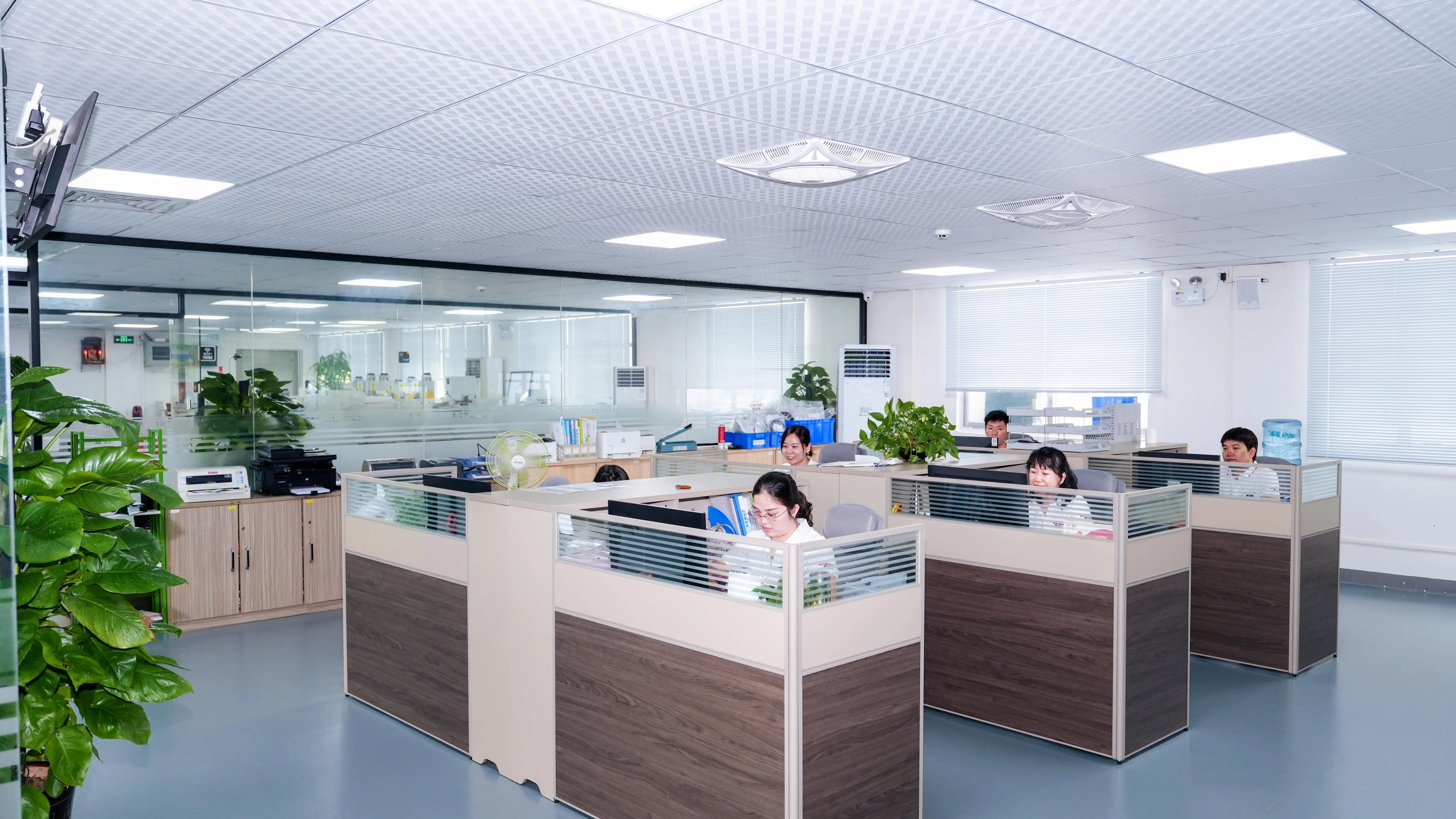 Dongguan Hilong Machinery Equipment Co., Ltd.