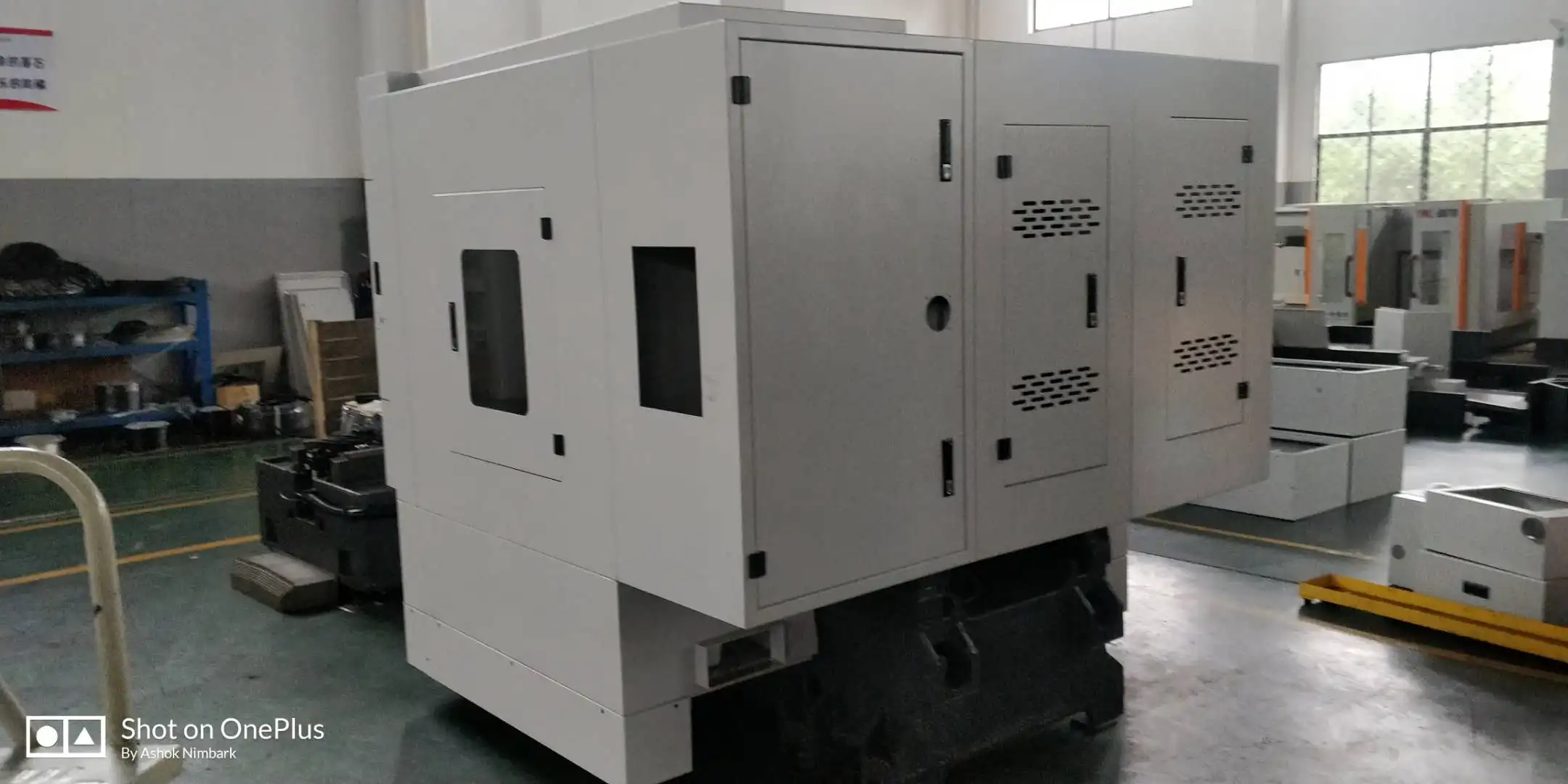 
 Maxtors Лидер продаж, хорошая цена, маленький размер, мини VMC форма, фрезерный станок с ЧПУ, вертикальный станок с различным ЧПУ контроллером опционально  