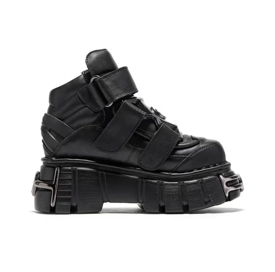 国内で当店のみ 1807 - Chunky Gothic Letter Sneakers il_1080xN.2668145171_k19d.jpg