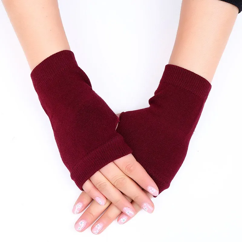 Fingerless Gloves (3).jpg