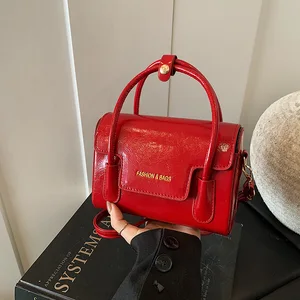New Trendy Ladies Hand Bag  Hot Red PU Leather  Square Single Shoulder Crossbody Bag for Girls