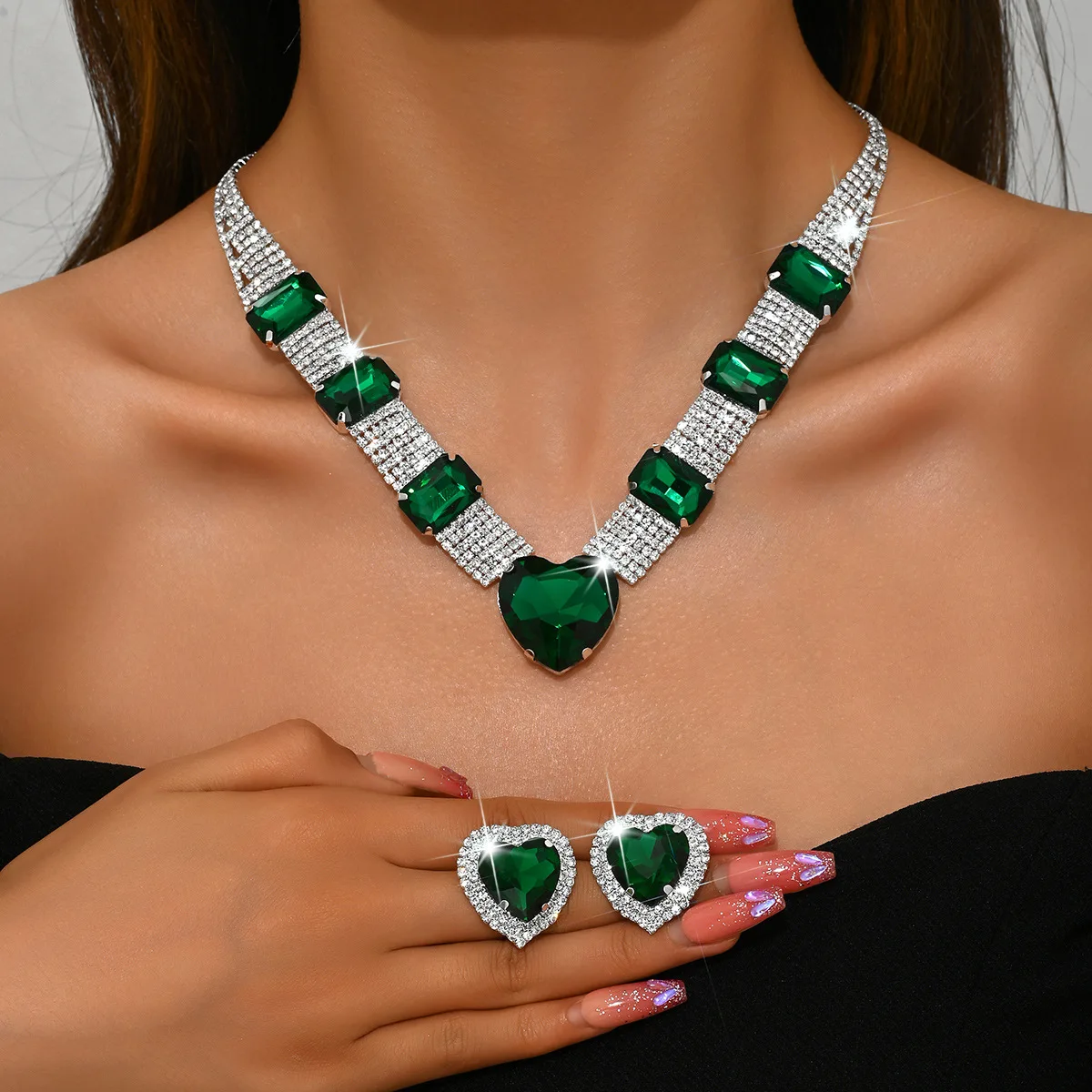 New Wedding Photography Elegant Bridal Jewelry Necklace Earrings Two Sets  Beautiful Love Fashion Jewelry for Women