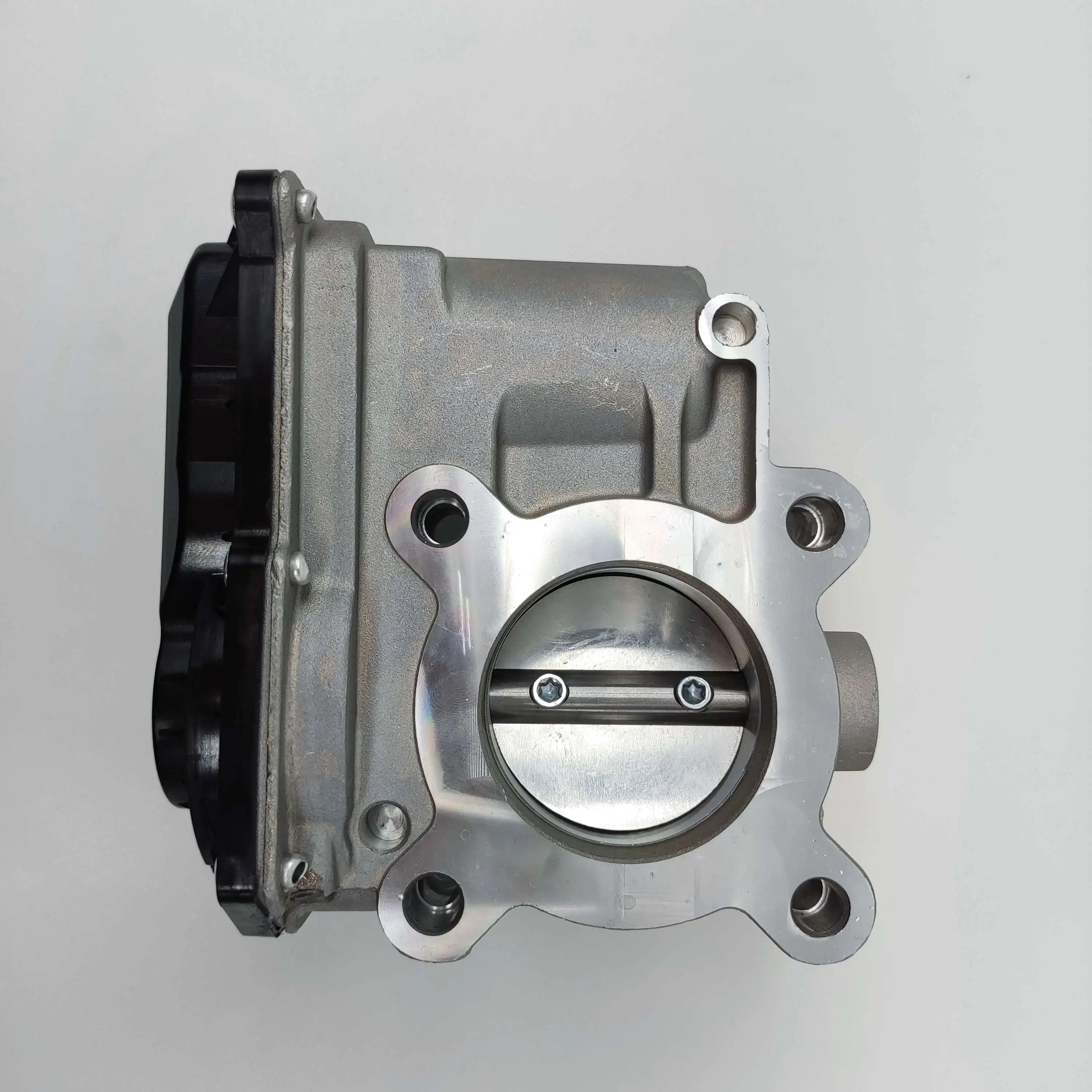 New Throttle Body 8201162688 for Renault Logan II 1.6 8v.k7m