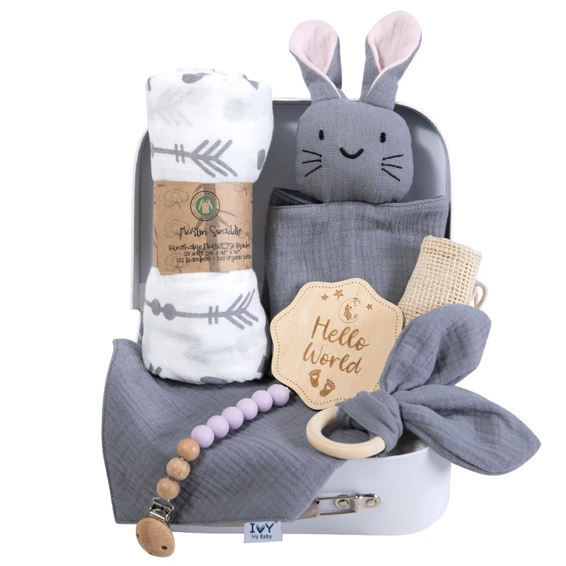 Four Seasons  New Born Baby Clothing Set Pure Cotton  Baby Clothes Newborn Set Gift Box Custom New born Baby Shower Gift factory