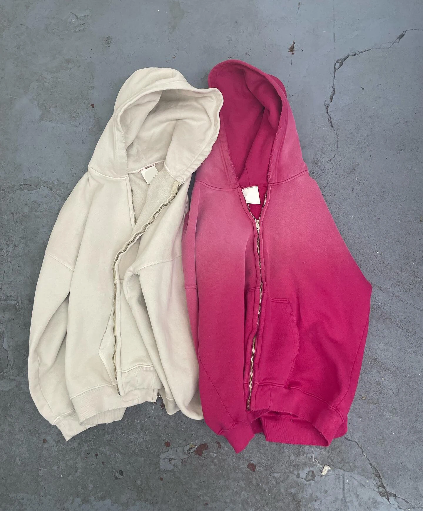 Salati Thick Cotton Acid Washed Streetwear Hoodie Custom Distressed Embroidery Patched Men Sunfaded Rhinestone Patch Hoodie gallery 7
