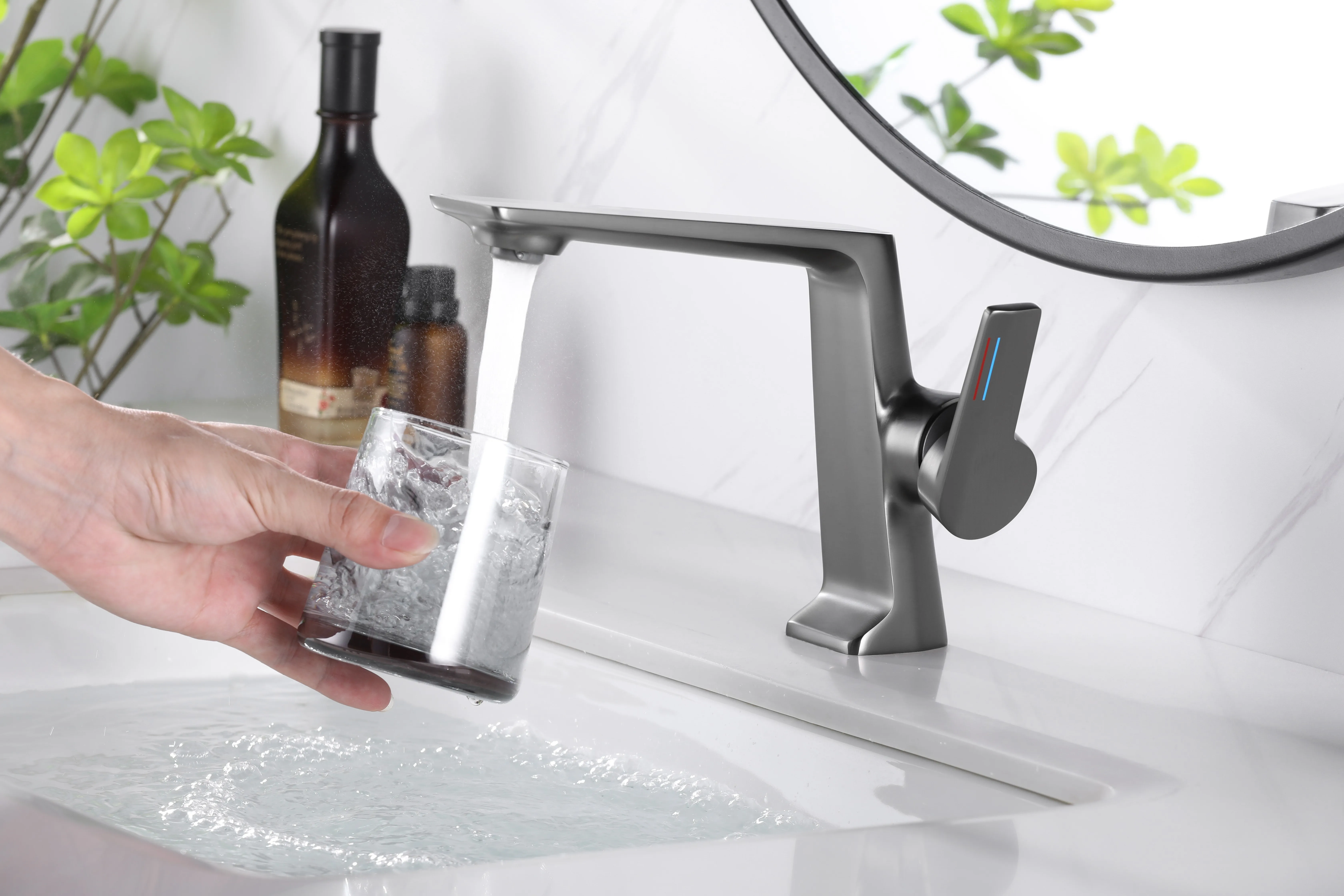 Top Selling Gun Grey Hot Cold Single Handle Water Bathroom Basin Sink ...