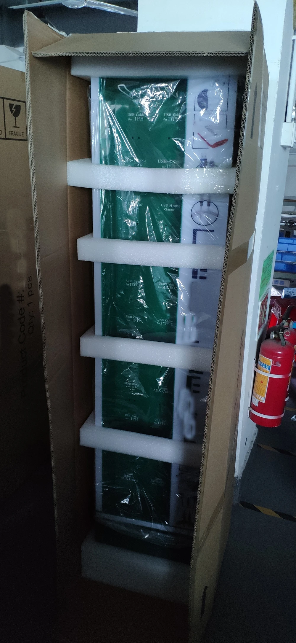 Customized Cellphone Accessories Stand Holder Acrylic Counter Led