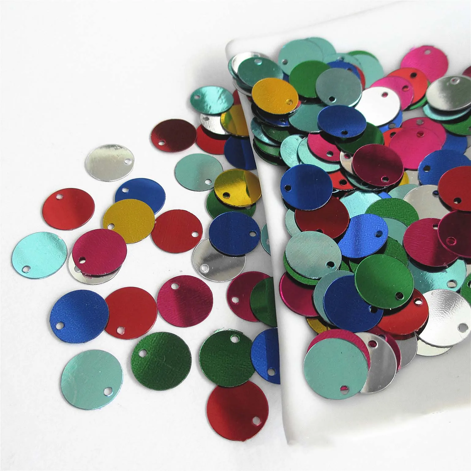 6 мм до 30 Diy аксессуары для одежды материал вечеринки круглые рождественские блестки конфетти красочные ПВХ с отверстием