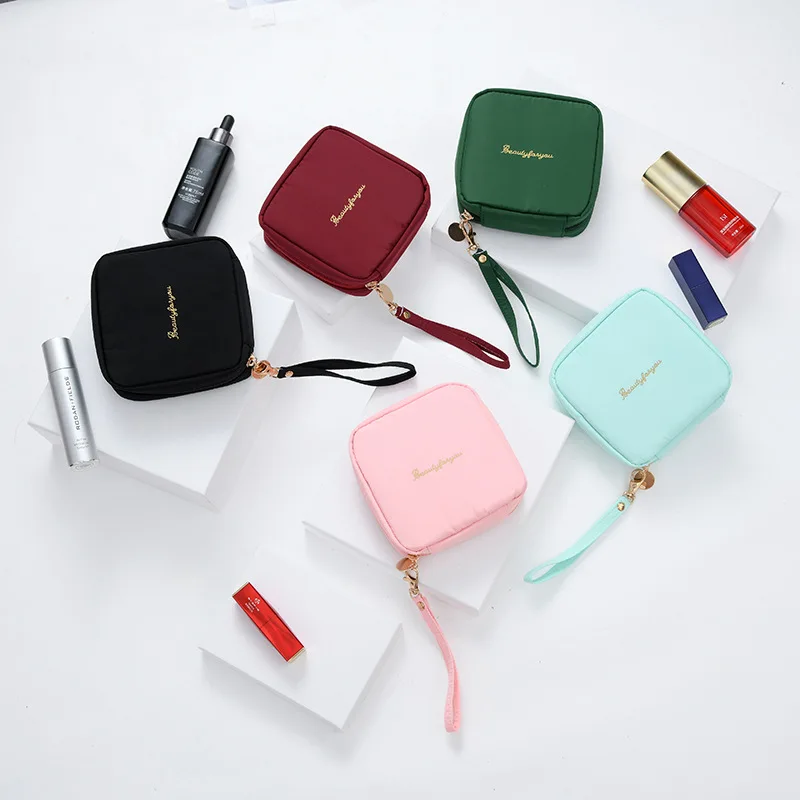 Korean version of portable tote bag Travel cosmetics foundation lipstick zipper eyebrow pencil stationery storage bag details