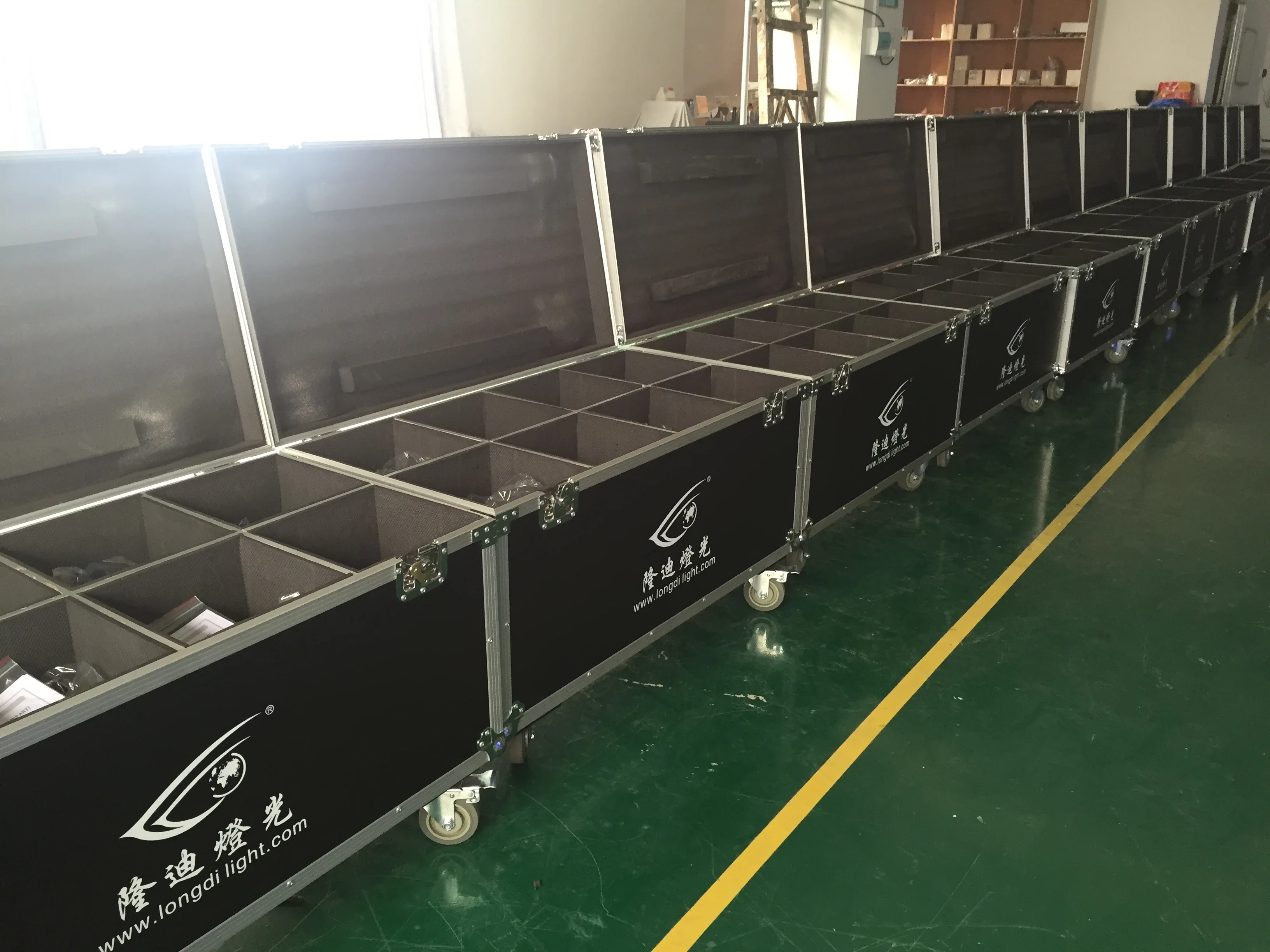 New 18x12w Rgbw 4in1 Led Beam Moving Head With 100mw Red Laser And 50mw ...