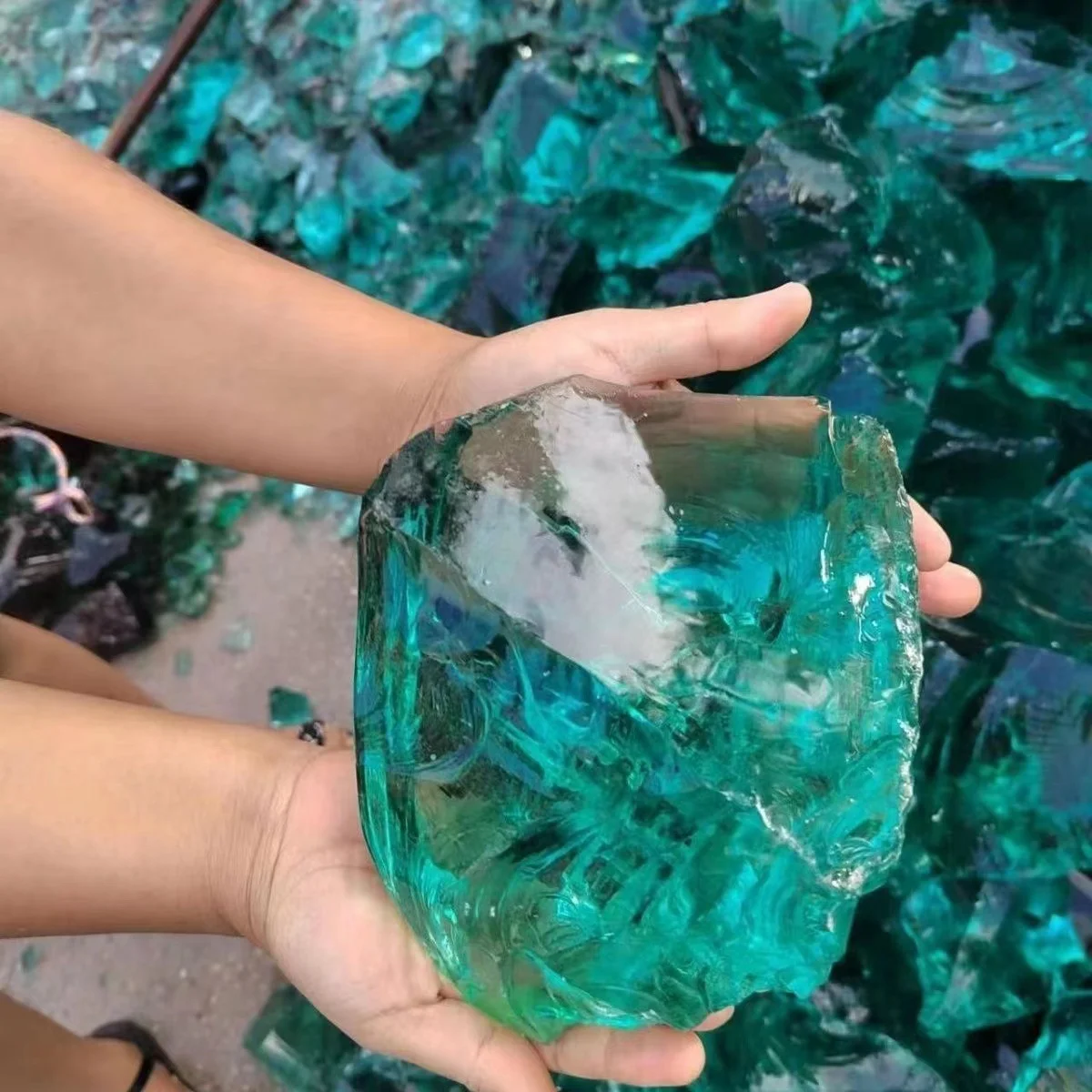 Ocean Blue Landscape Building Colored Glass Chunk Rocks Stone Factory Customized for Decoration Solid Structure for Sale