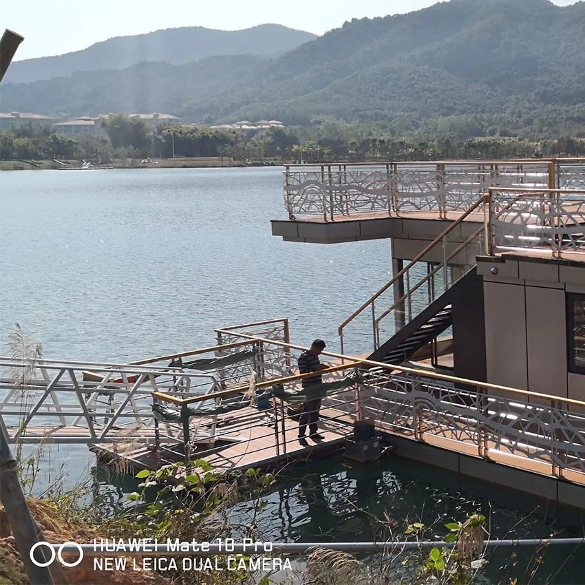 Aluminium Structure Marine Floating Dock Ang Gangway for Sale in Guangzhou