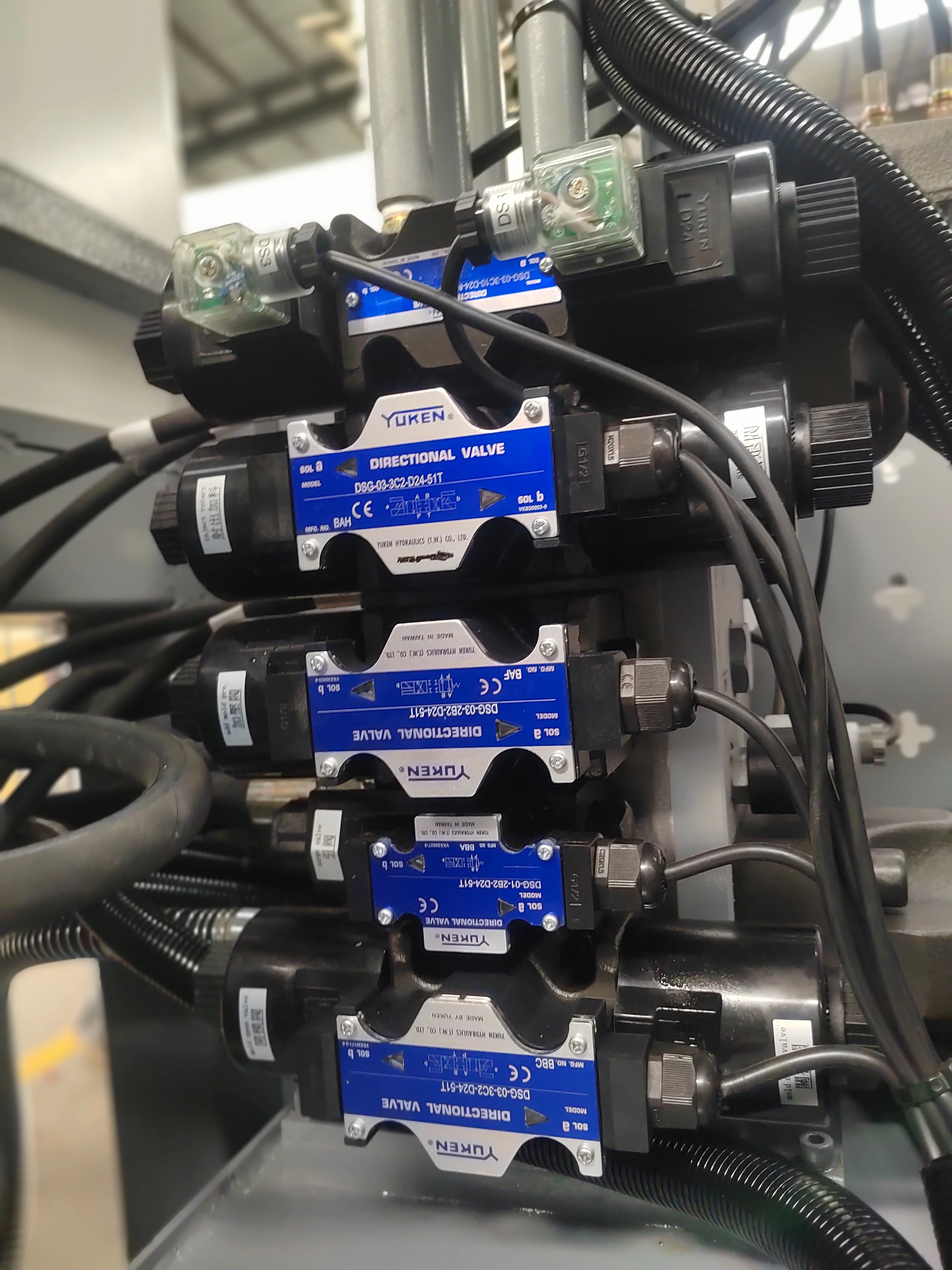 25 T Low Cost Liquid Silicone Plastic  Injection Molding  Machine Price HM0161
