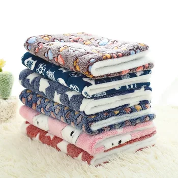 Factory Supply Multi-styles Thickened Skin-friendly Tear-resistant PP Cotton Warm Dog Mat for Cats
