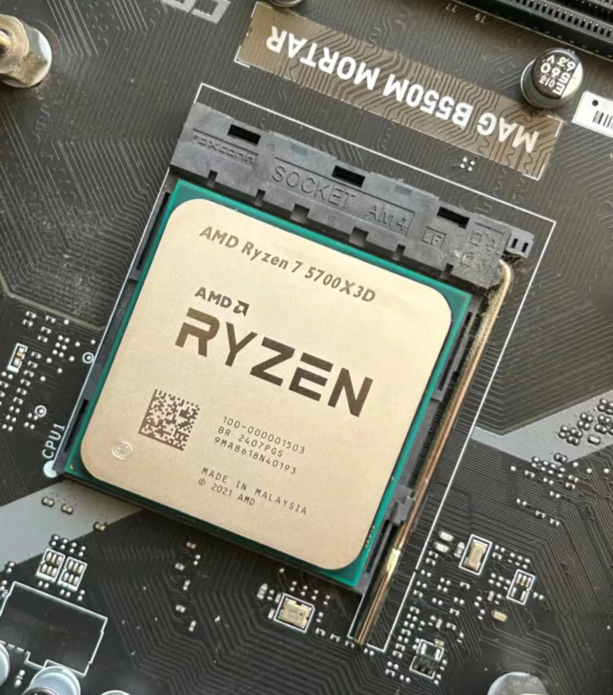 AMD Rvzen 7 5700X3D - 8-Core 16-Thread Desktop Processor
