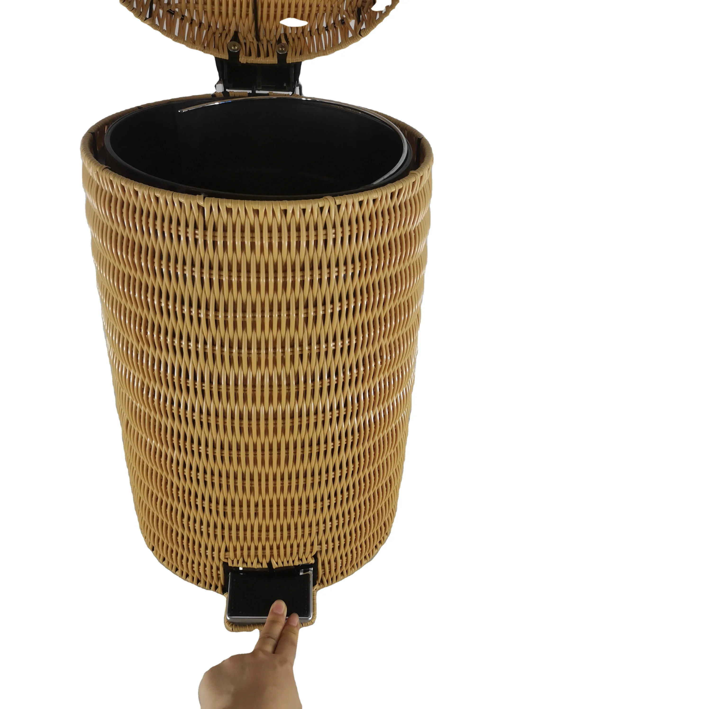 Factory Customized Large Capacity  Hand Woven Plastic Rattan Waste Bin  Rattan Rubbish Bin with Foot Pedal