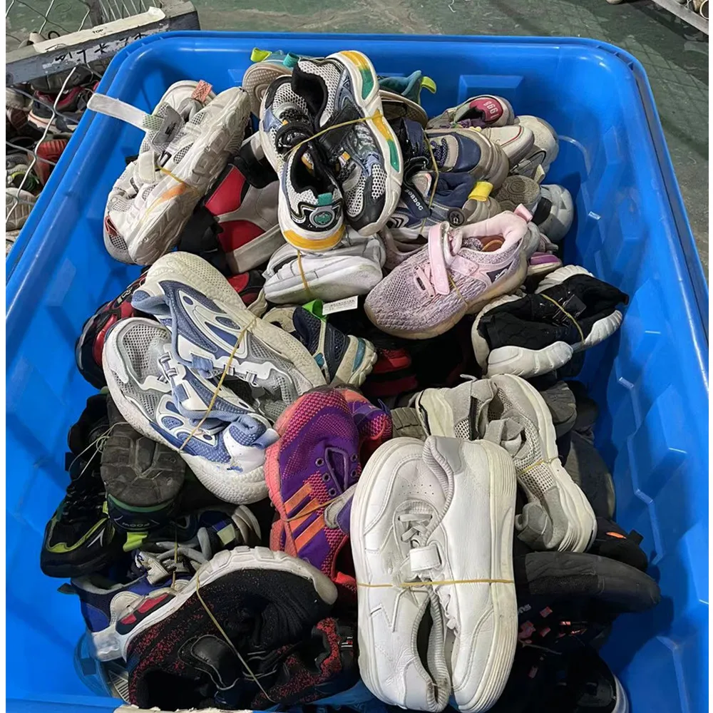Trendy Secondhand Odor-Free Athletic Branded Shoes Bundle  display picture 3