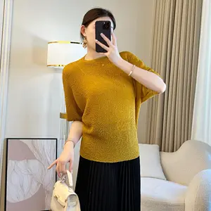 A generation of loose fashion elegant slimming jacket 2026 summer new short sleeve solid color Joker stretch T-shirt