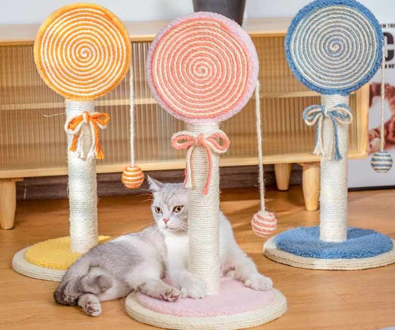 Lollipop Sisal Cat Scratching Post With Interactive Ball Toy Recycled Cat Scratcher factory