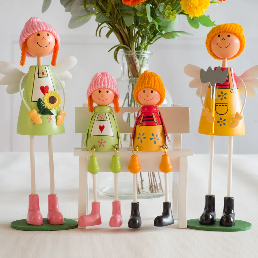 Милая семейная деревянная кукла с четырьмя подставками для девочек