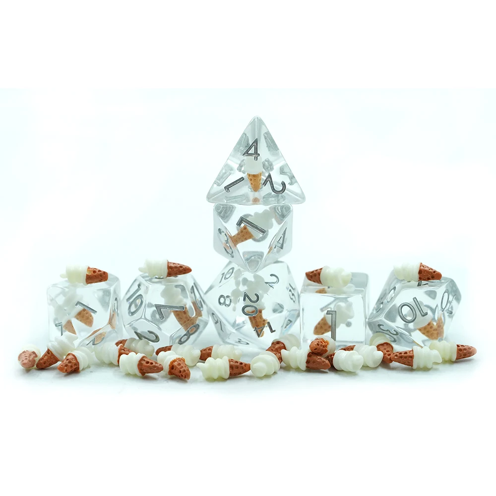 2024 Daoimhse Nollaig Táirgí Nua-Phróca Beo Logo Saincheaptha Gráváilte Ice Scream Dice Set of 7 Polyhedral Dnd Dice D6 D10 D20 Dice