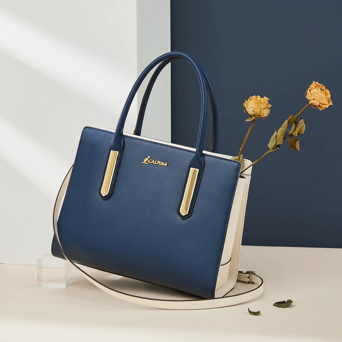 New Site Design Custom Bags Launches Custom Handbags and