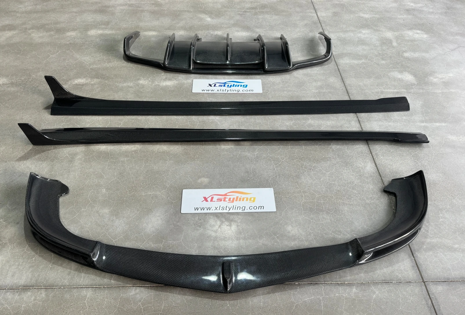 Car Bodykit Front Lip Rear Diffuser Side Skirt Carbon Fiber for Mercedes Benz CLS Class W218 CLS63 2013
