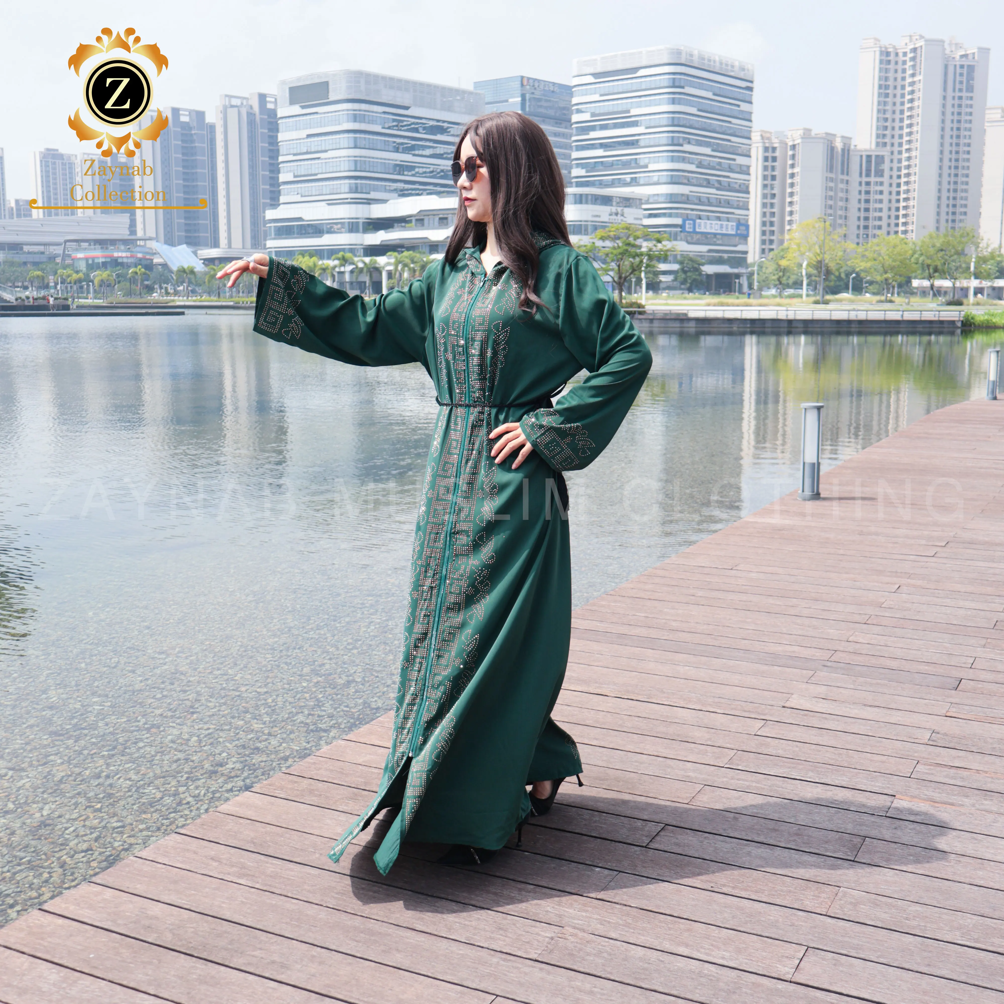 Zaynab Zipper Hoodie Abaya - Luxurious Muslim Dress