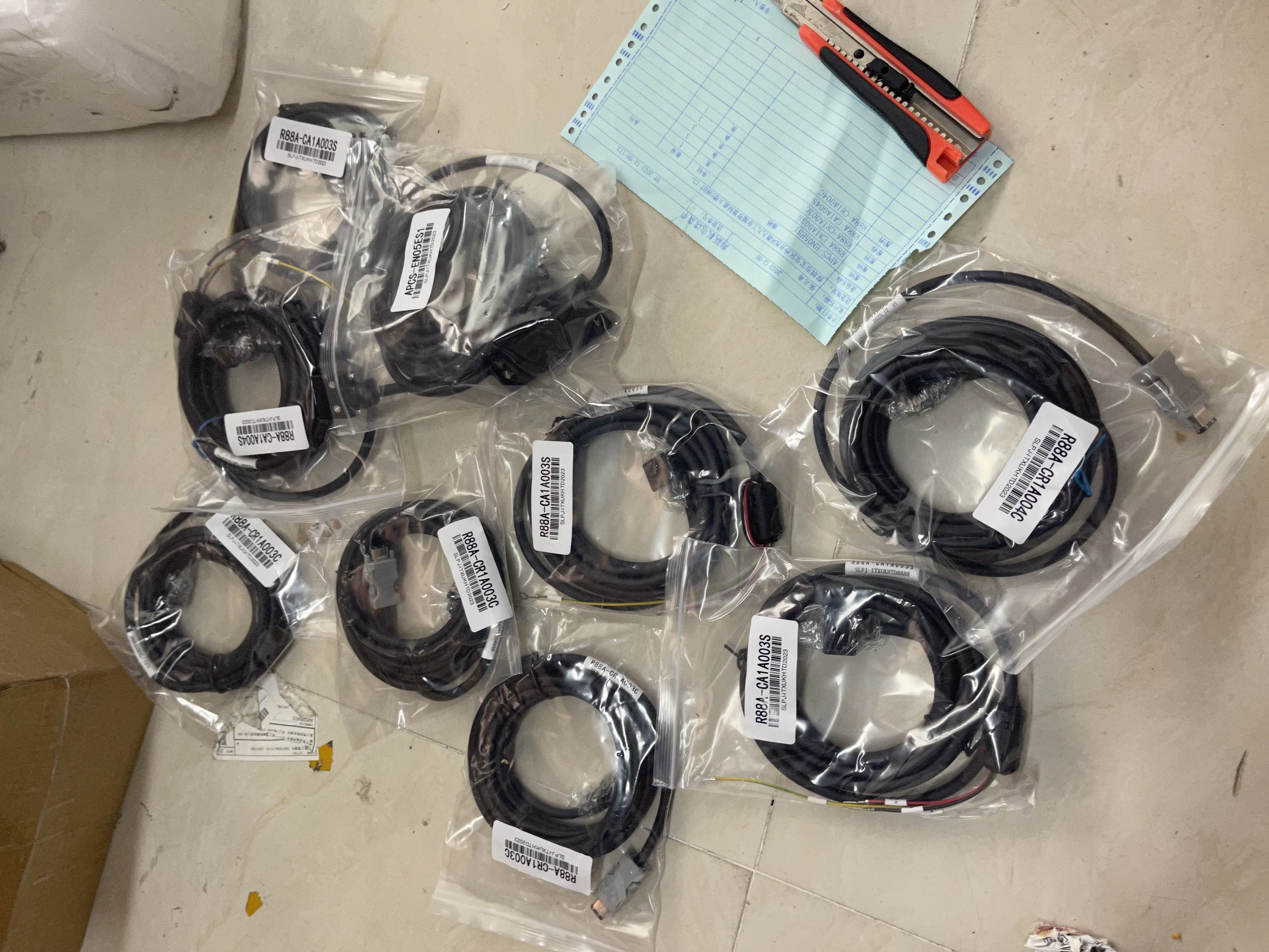 Omron Servo Motor Power Cable R88A-CA1A003S Omron Servo Motor Power Cable R88A-CA1A003S