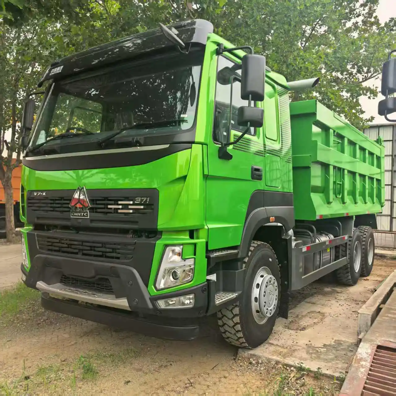 product brand new  sinotruk howo  v7 x 6x4 manual  transmission  dump tipper dump truck in africa-6