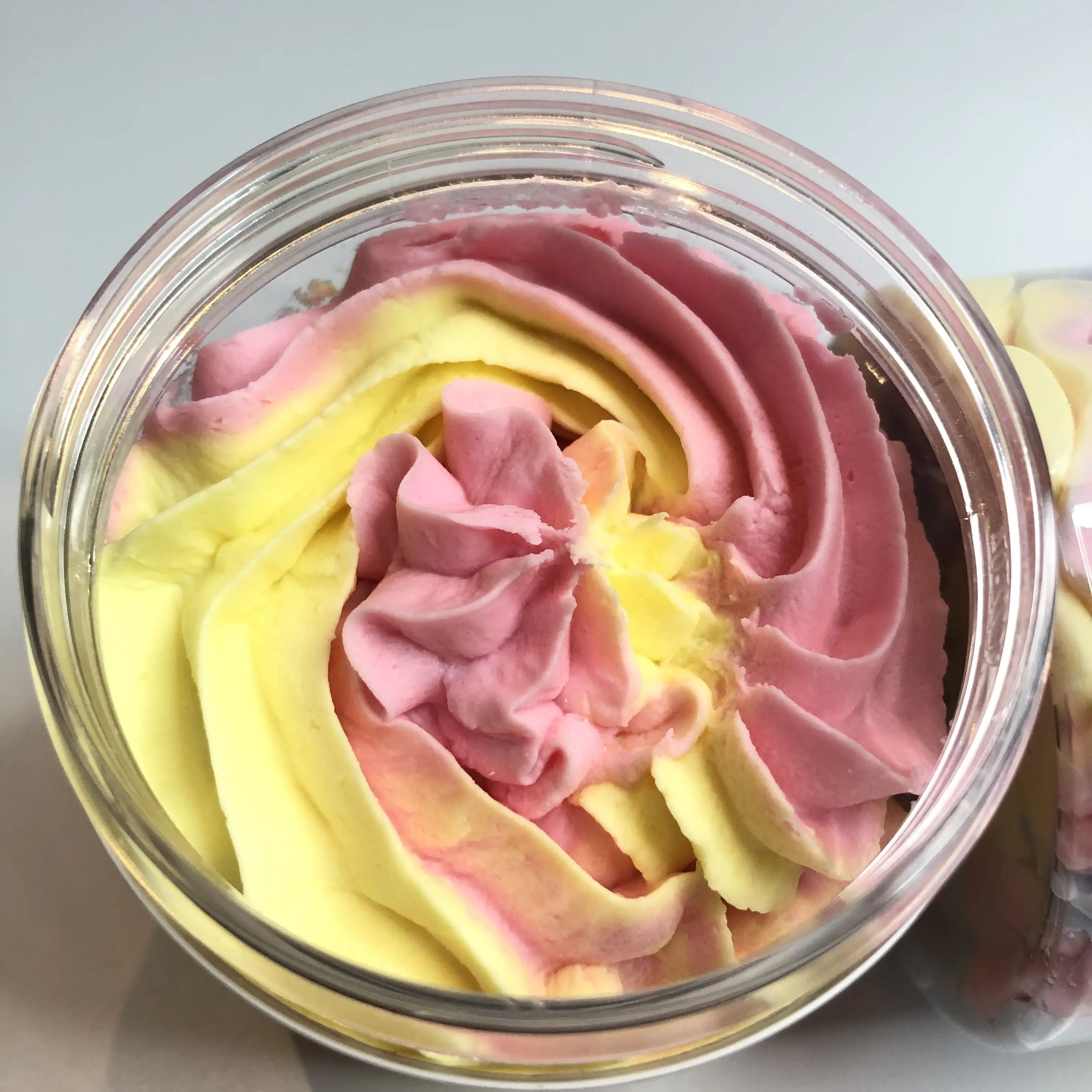 3 цвета, отшелушивающий и гладкий скраб для тела