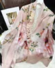 La peonia fiorisce di rosa