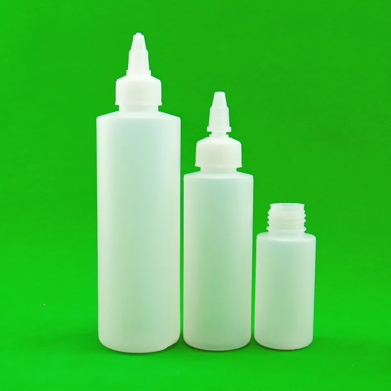 Empty Plastic LDPE Squeeze Lotion Bottles with Flip Top Lid Shape Cosmetics Food Paint Essential Oil Packaging ODM Available