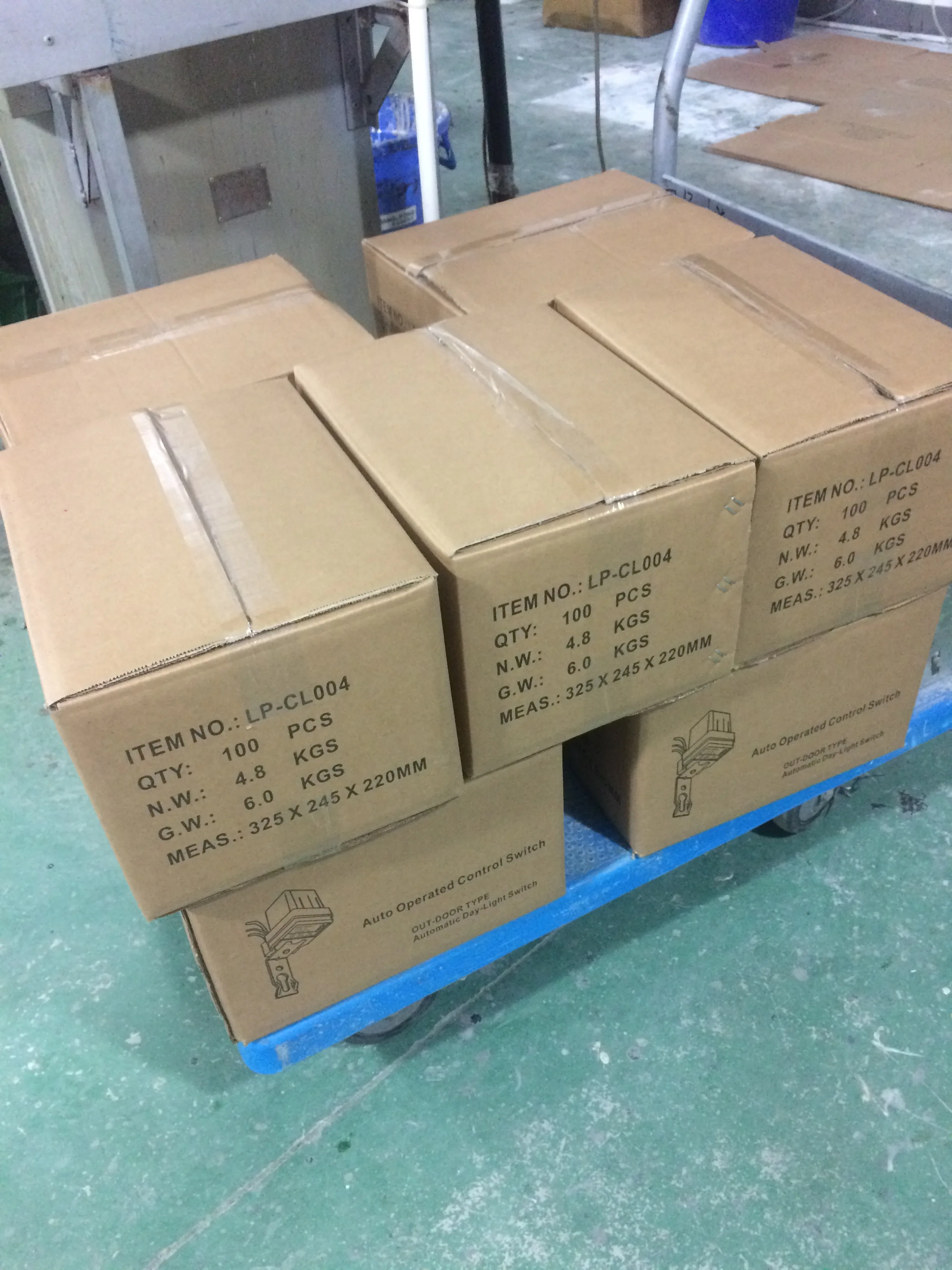 Factory Direct Supply Product Photocell 12VDC Waterproof Light Photocell Photo Sensor IP54 Rated