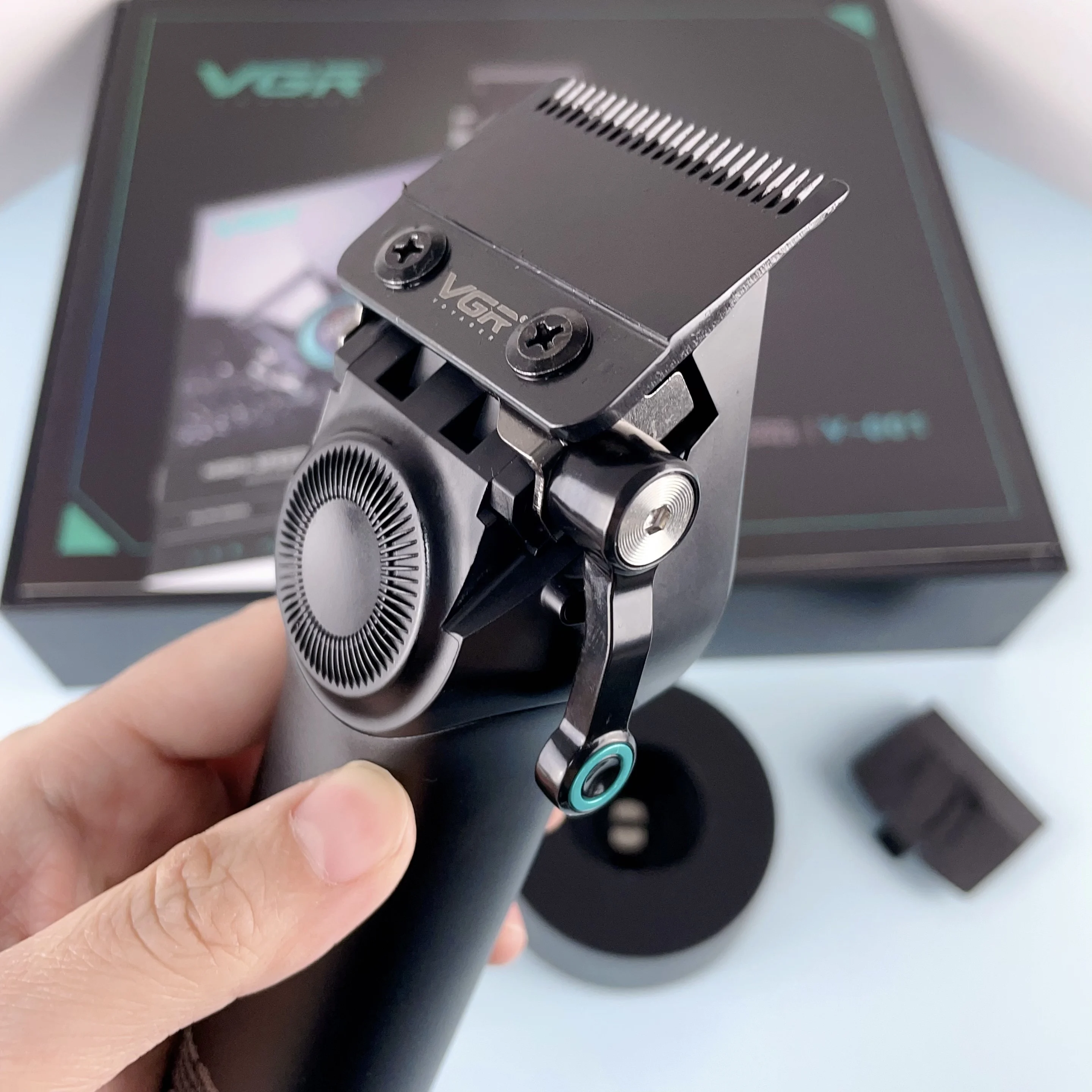 Vgr V-001 Hair Clipper Made - Professional Rechargeable Trimmers