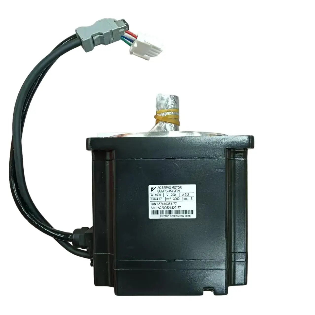 Серводвигатель SGMPS-15A2E21