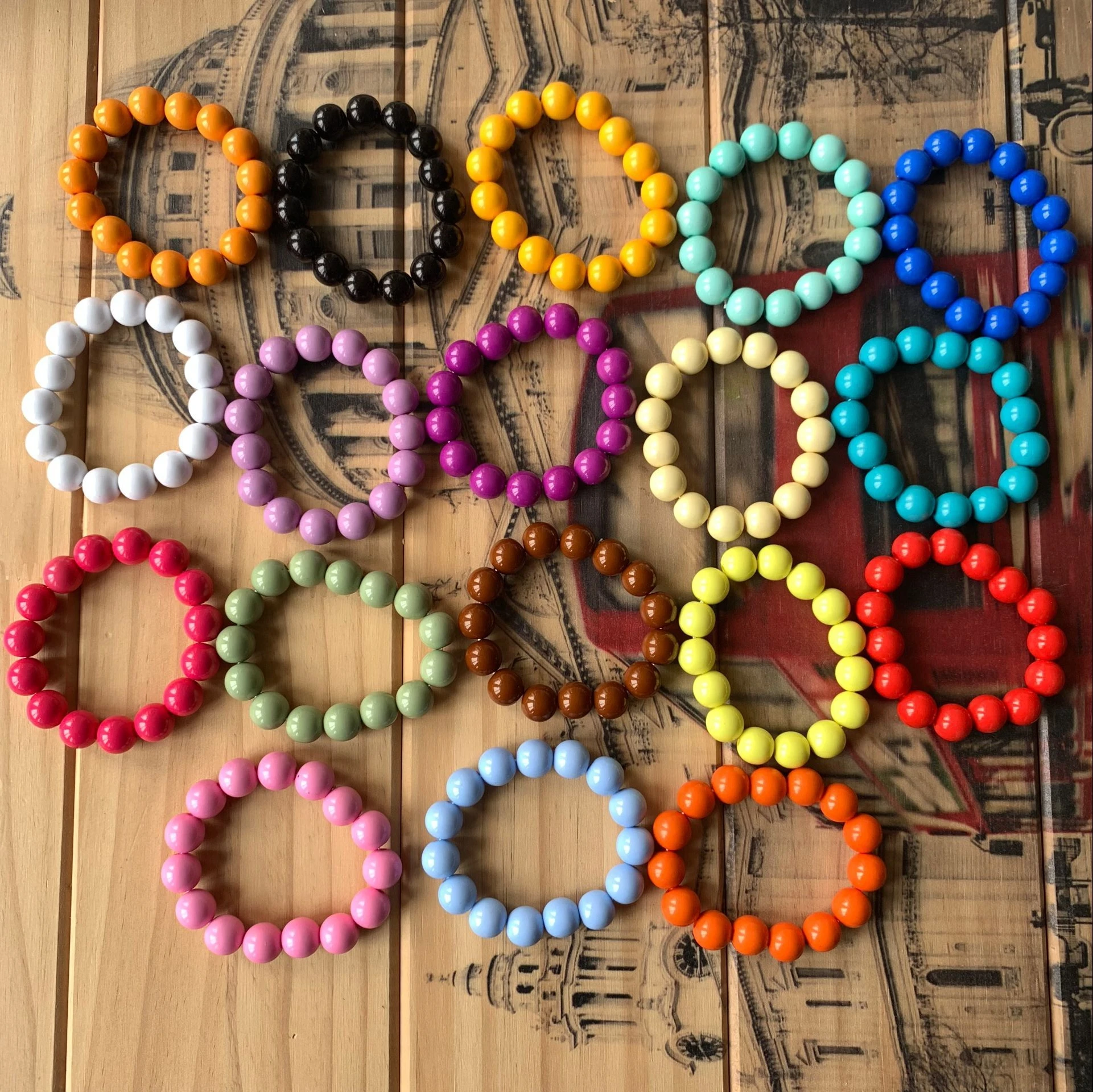 FROG SAC 6 Beaded Bracelets for Teen Girls, Glow In The Dark - Import It All