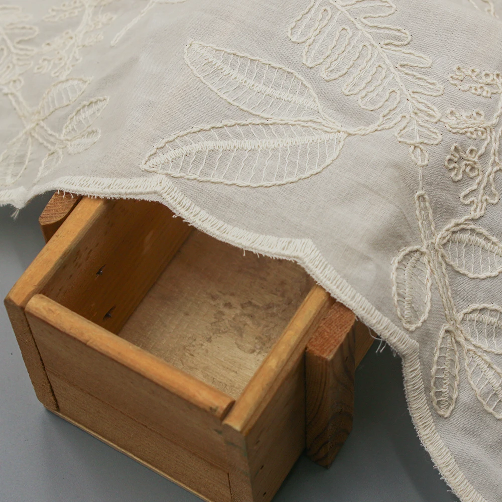 Jacquard 100% Cotton Eyelet Fabric White Eyelet Cotton Embroidery Eyelet Fabric for Clothing 13 H52ac177ba7ad4b95a7062f12a5e5e280S