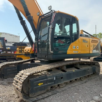 Hyundai 305Lc-9T Excavator with Cummins Engine Used for Digging Features Core Components Gearbox Pump Bearing PLC