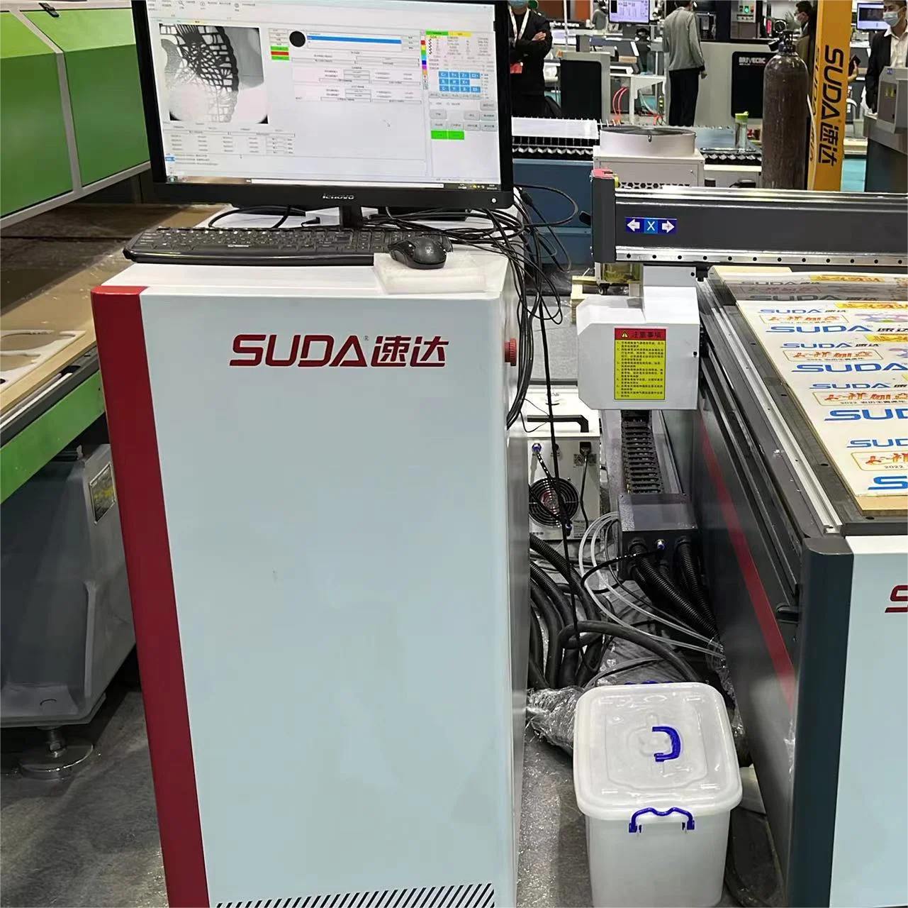 SUDA GT 3 Axis CNC1325 Engraving Machinery - High Accuracy