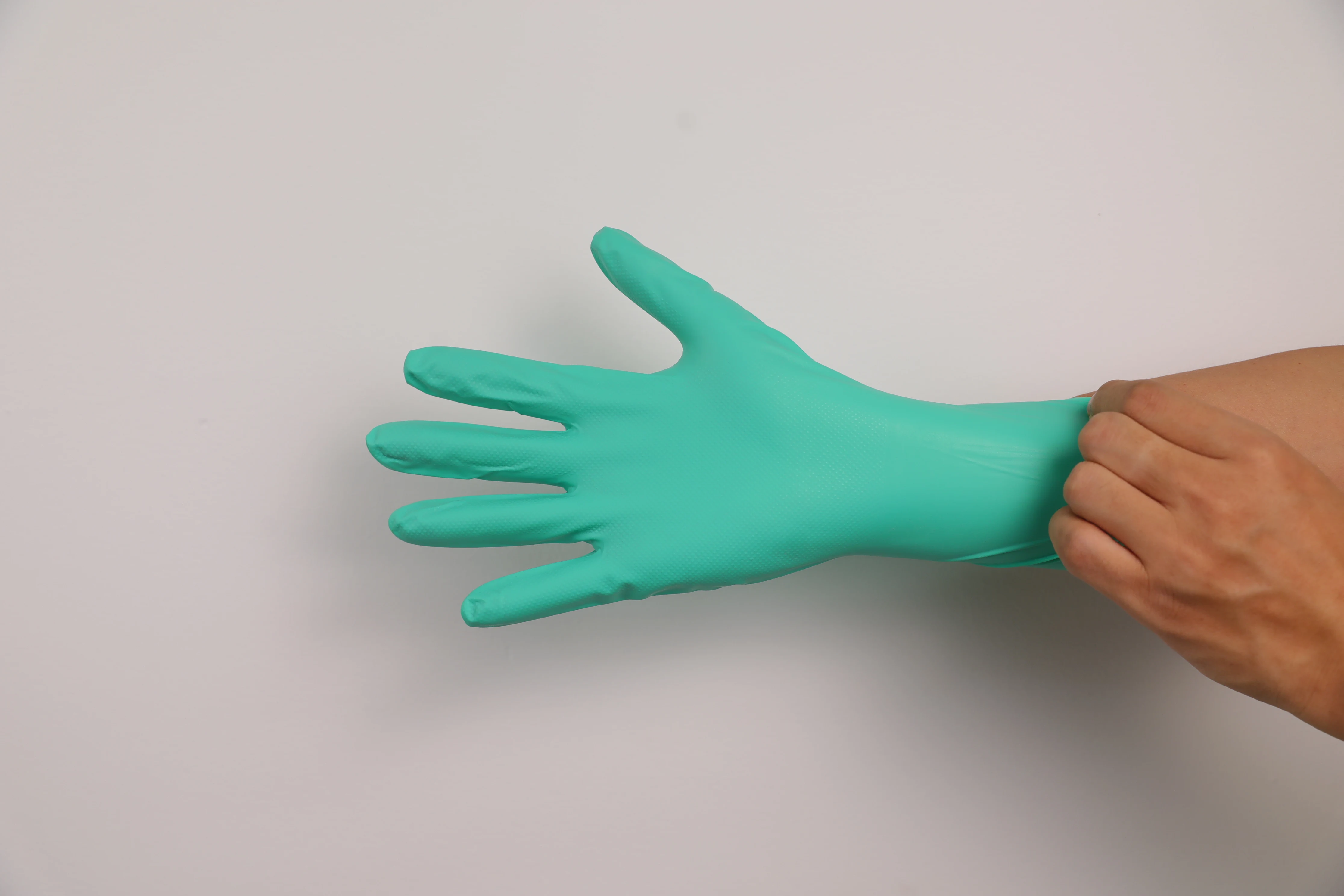 Wholesale Gloves: Disposable, Work, & Kitchen Gloves