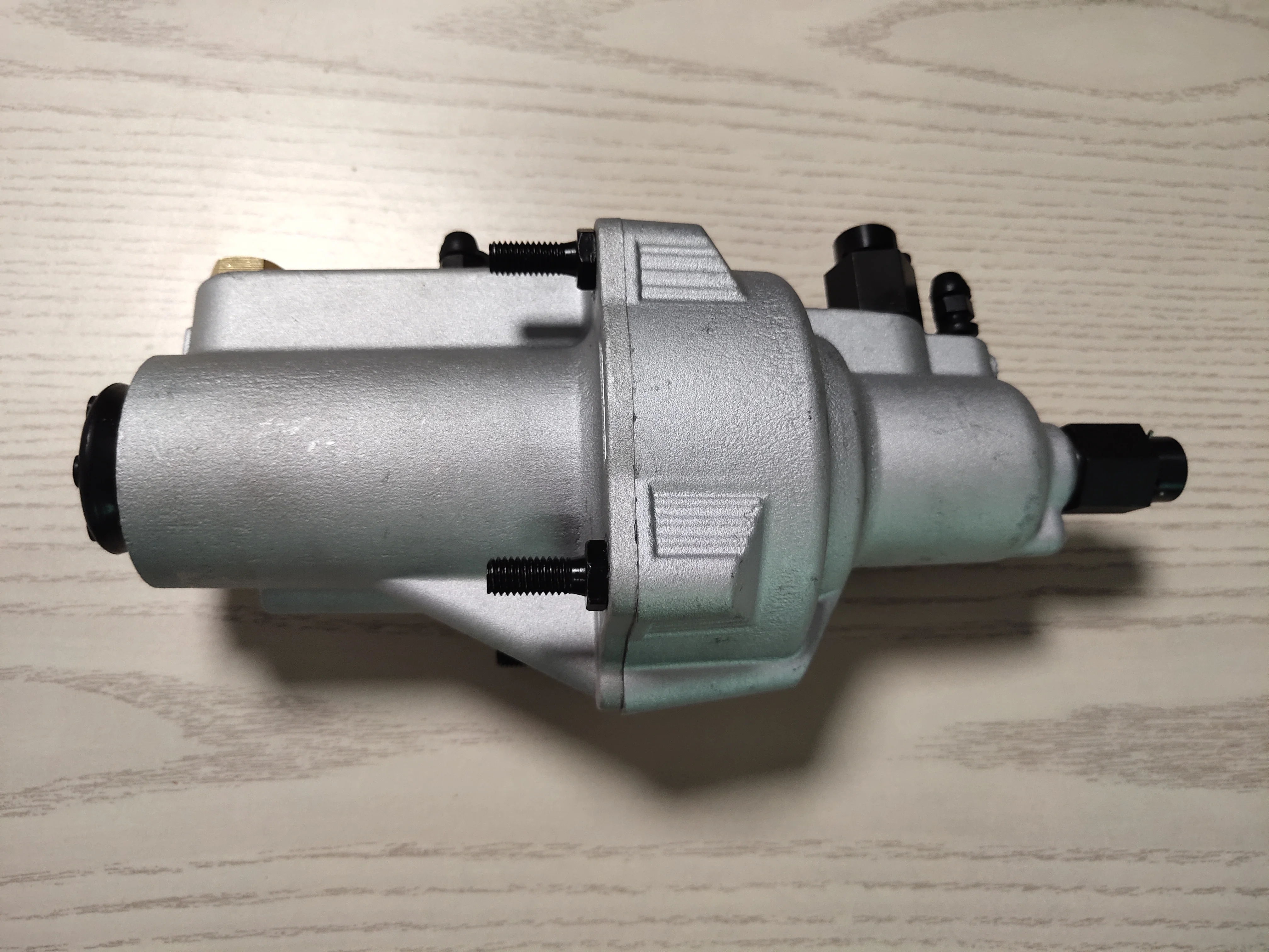 Clutch Booster for Axor M. Benz 2628 - Reliable Performance