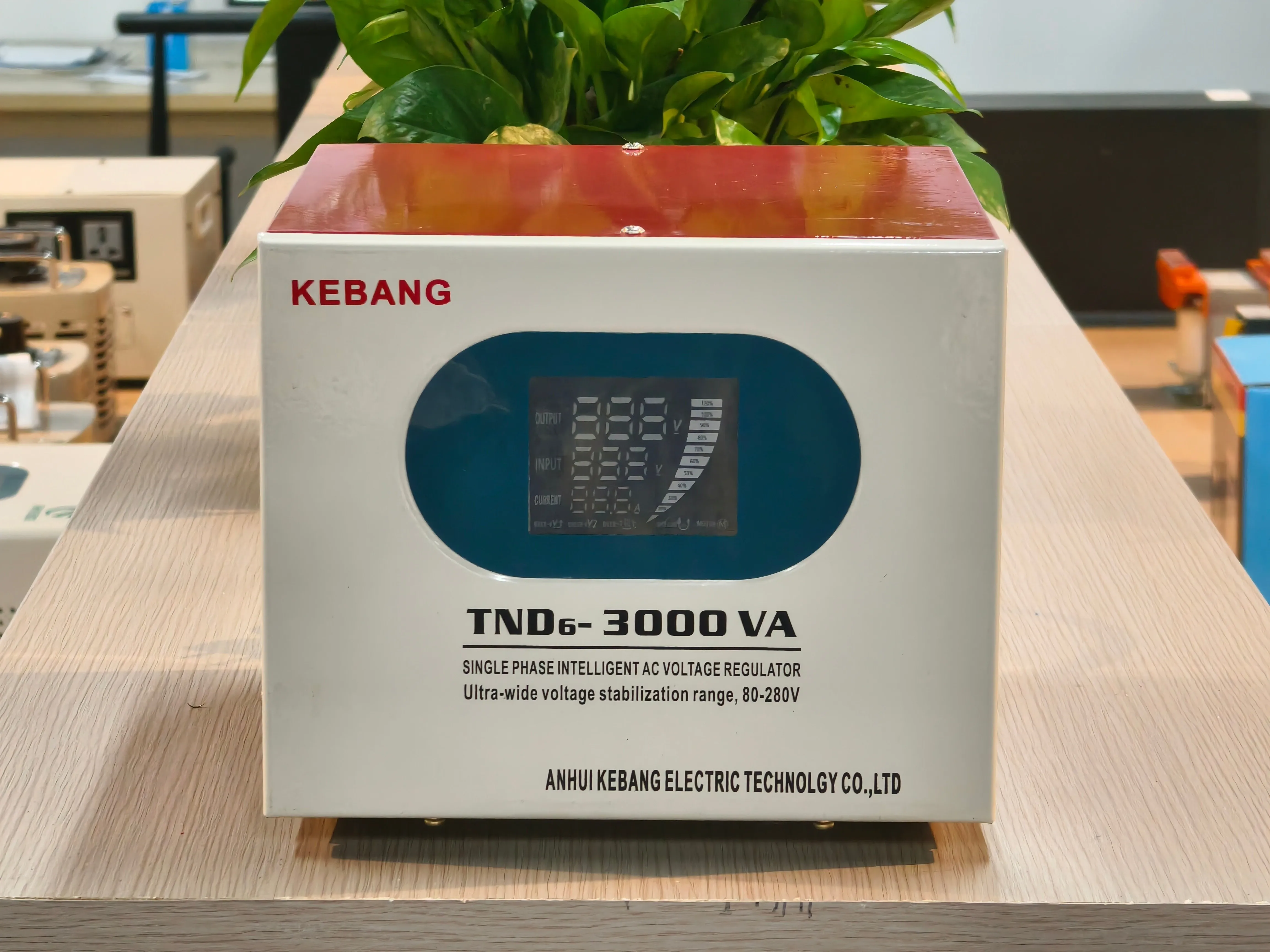 稳压器数字显示500-5000瓦电源继电器控制延时功能220伏电压调节器| Alibaba.com