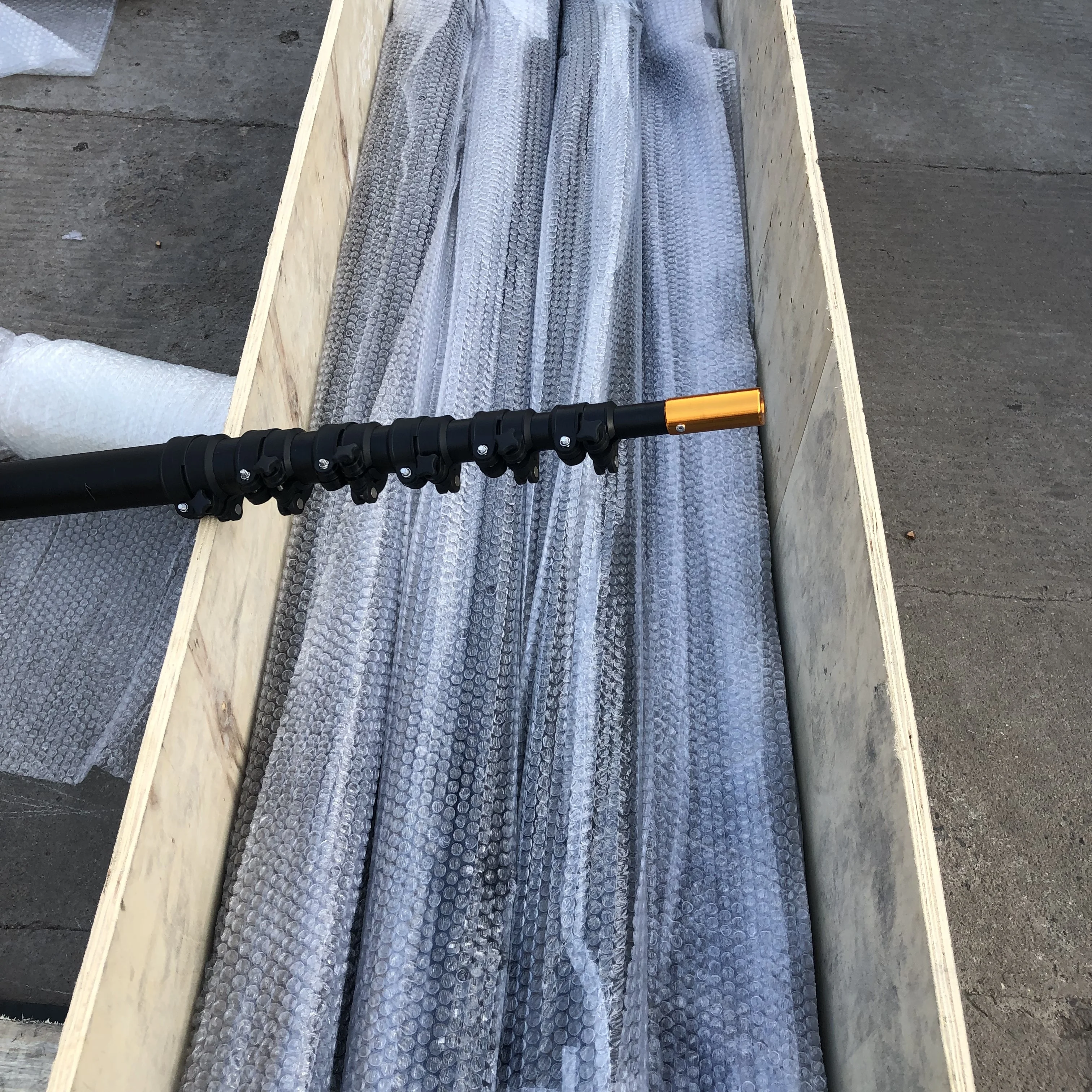 High Performance 40ft~70ft 100% Carbon Fiber Telescopic Pole For Window ...