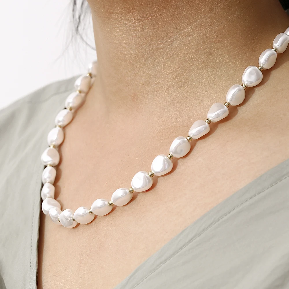 wholesale long acrylic pearl necklace for women fashionable
